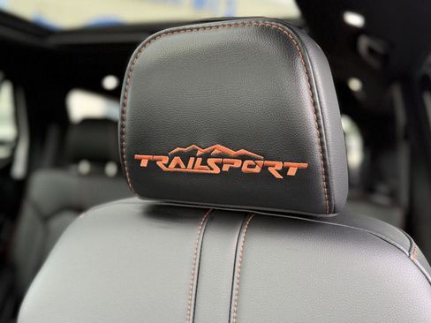 Certified 2025 Honda Pilot TrailSport image 23