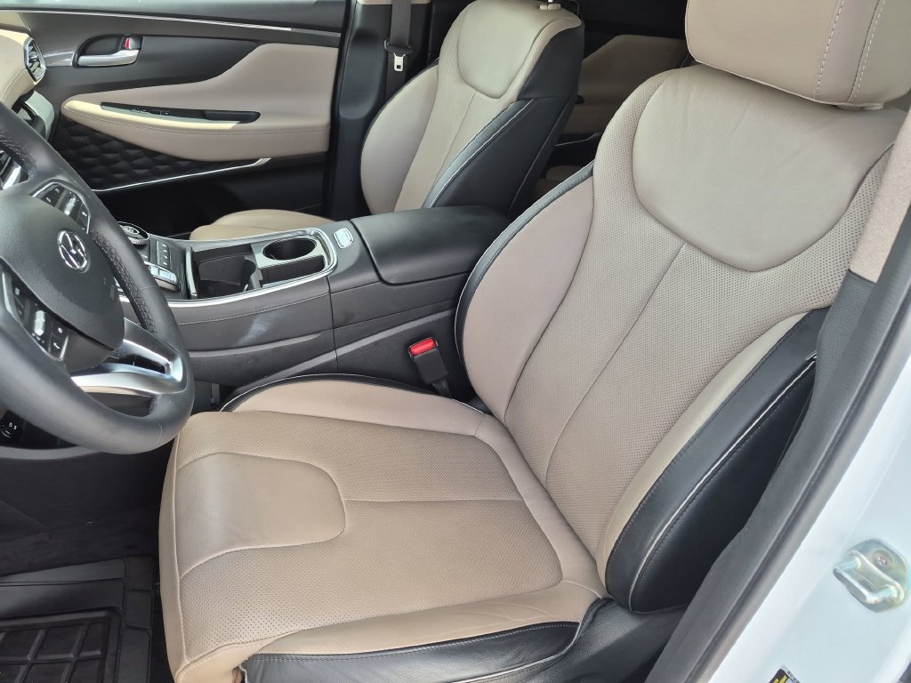Used 2021 Hyundai Santa Fe Limited FWD image 15