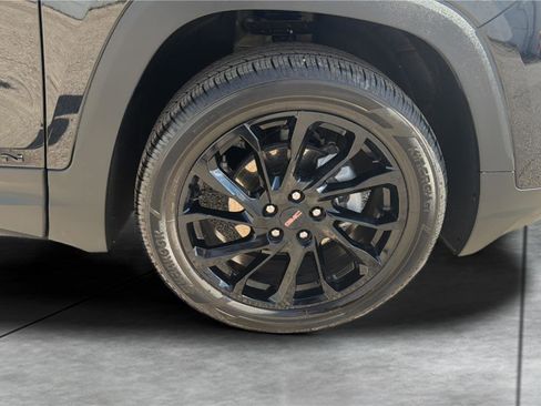 Used 2023 GMC Terrain SLE w/ Driver Convenience Package image 26