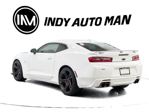Used 2018 Chevrolet Camaro SS RWD image 6