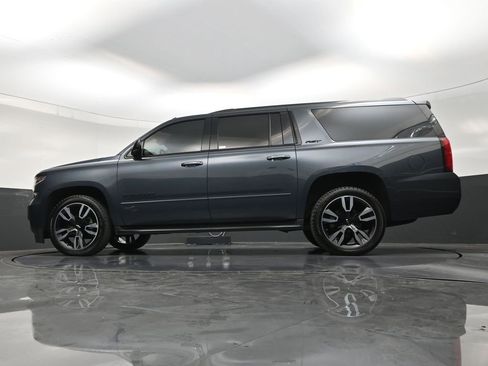 Used 2019 Chevrolet Suburban Premier AWD/4WD image 21
