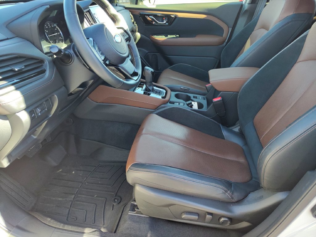 Certified 2025 Subaru Forester Touring AWD/4WD image 9