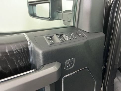 Used 2019 Ford F350 Platinum w/ Platinum Ultimate Package image 18
