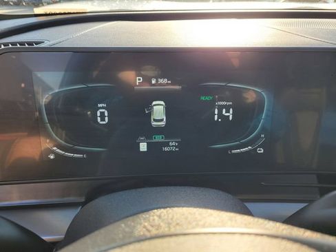 Used 2025 Kia Sportage EX w/ EX Premium Package AWD/4WD image 22