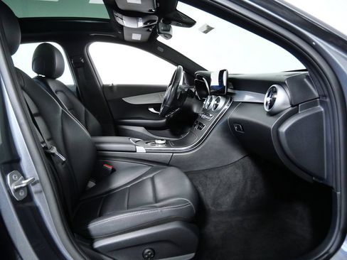 Used 2021 Mercedes-Benz C 300 4MATIC Sedan w/ Premium Package image 11