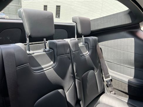 Used 2023 Tesla Model Y Long Range AWD/4WD image 56