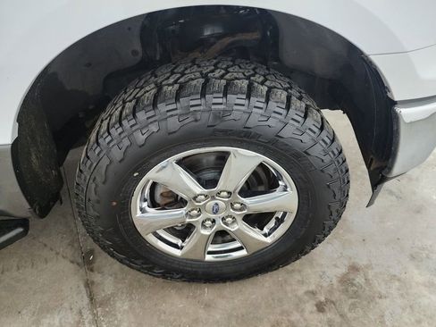 Used 2019 Ford F150 XLT w/ Equipment Group 302A Luxury AWD/4WD image 37