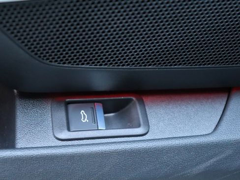 Used 2022 Audi e-tron GT Prestige w/ Prestige Package image 22