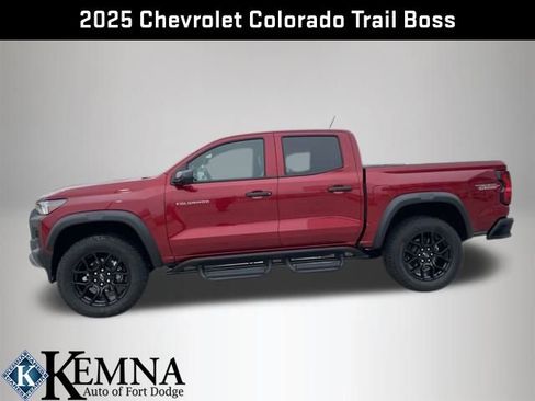 Used 2025 Chevrolet Colorado Trail Boss image 2