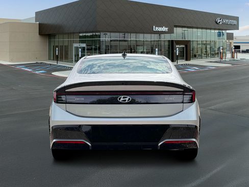 New 2026 Hyundai Sonata SEL FWD image 6