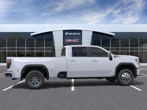 New 2026 GMC Sierra 3500 Denali w/ Denali Reserve Package AWD/4WD image 29