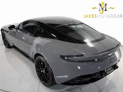 Used 2019 Aston Martin DB11 AMR image 7