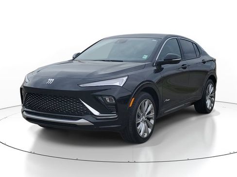 Certified 2025 Buick Envista Sport Touring FWD image 2