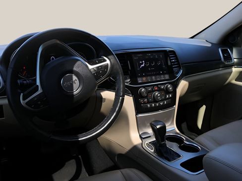 Used 2020 Jeep Grand Cherokee Limited RWD image 15