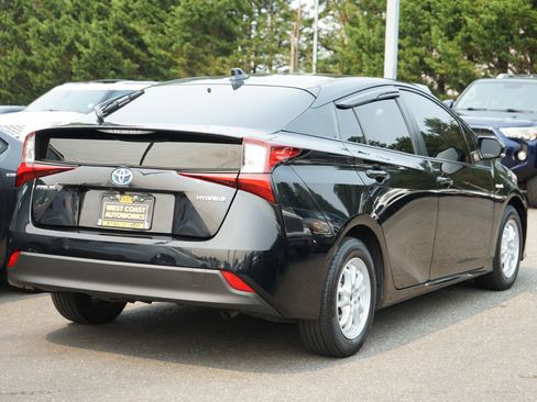 Used 2021 Toyota Prius LE FWD image 6