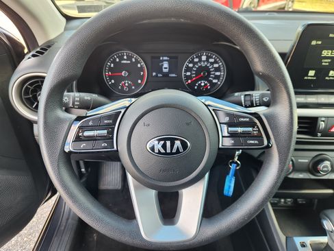 Used 2020 Kia Forte LXS image 9