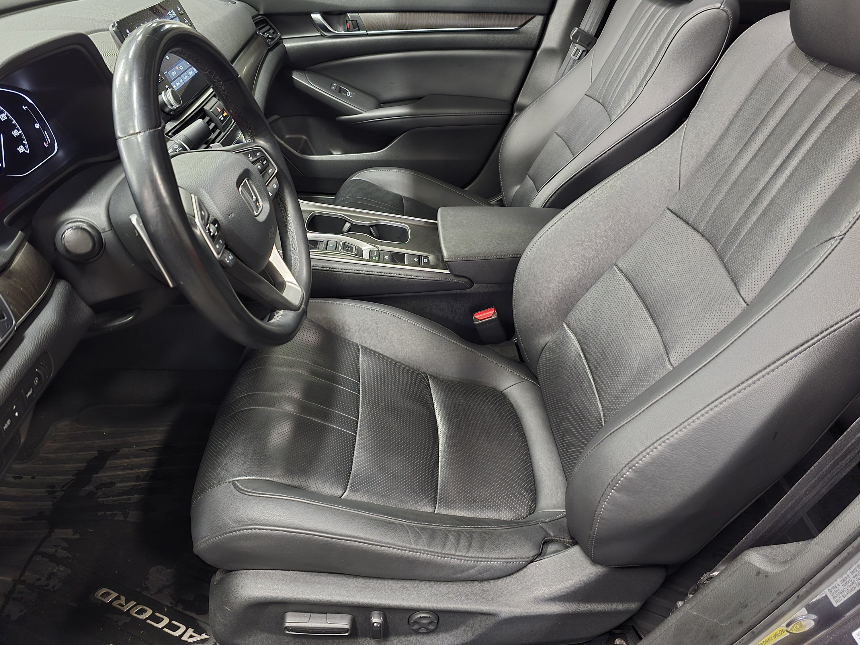 Used 2022 Honda Accord Touring image 35