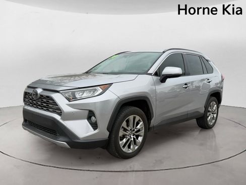 Used 2020 Toyota RAV4 Limited w/ Limited Grade Weather Package FWD image 7