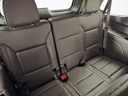 Used 2021 GMC Yukon Denali w/ Denali Ultimate Package AWD/4WD image 40