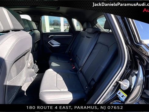 Used 2025 Audi Q3 2.0T Premium w/ Convenience Package image 18
