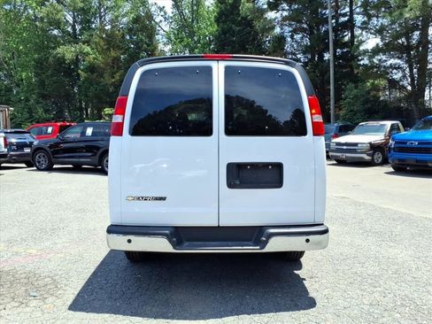 Certified 2023 Chevrolet Express 3500 LT w/ LT Preferred Equipment Group RWD image 35