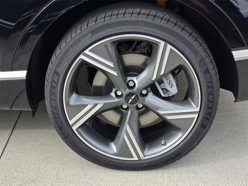 New 2025 Genesis GV80 3.5T Prestige image 6