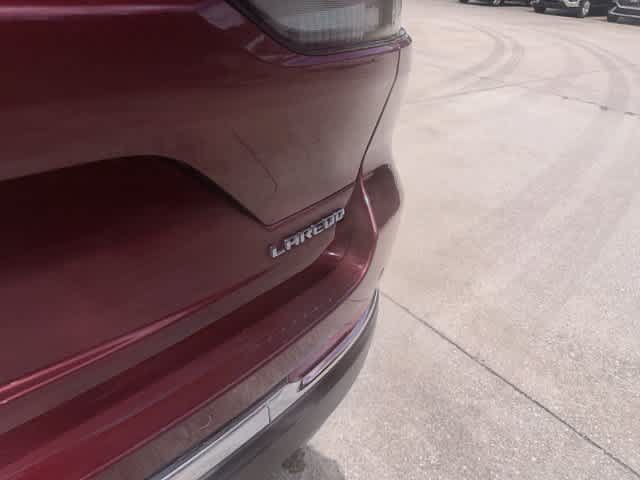 Used 2023 Jeep Grand Cherokee Laredo RWD image 19