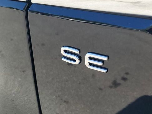 New 2026 Volkswagen Atlas SE FWD image 6