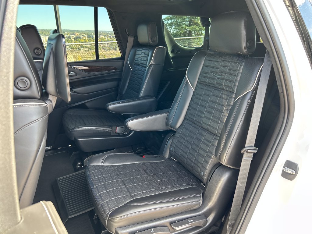 Used 2021 Cadillac Escalade Sport Platinum AWD/4WD image 19