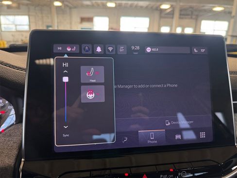 Used 2024 Jeep Compass Latitude w/ Sun and Sound Group image 30