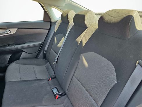 Certified 2024 Kia Forte LXS w/ LXS Technology Package FWD image 29