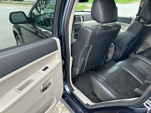 Used 2010 Jeep Grand Cherokee Limited w/ S Limited Group image 11