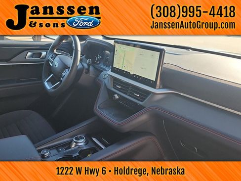 Used 2025 Ford Explorer ST-Line w/ Premium Package image 7