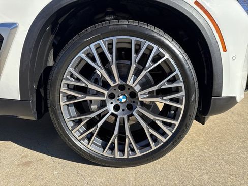 Certified 2024 BMW X5 xDrive40i w/ Premium Package image 29