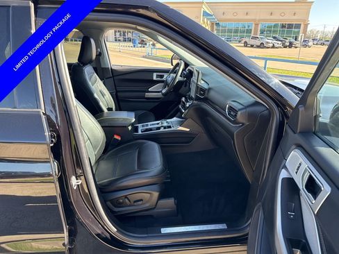 Used 2022 Ford Explorer Limited w/ Limited Technology Package image 15