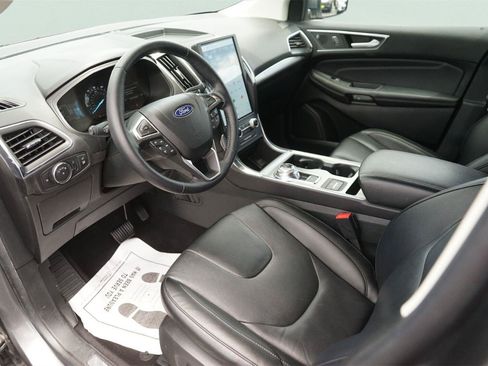 Used 2022 Ford Edge Titanium AWD/4WD image 8