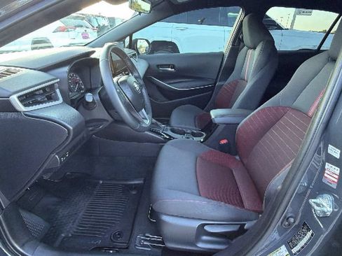 Used 2025 Toyota Corolla SE FWD image 12