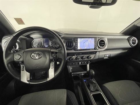 Certified 2022 Toyota Tacoma TRD Sport image 10