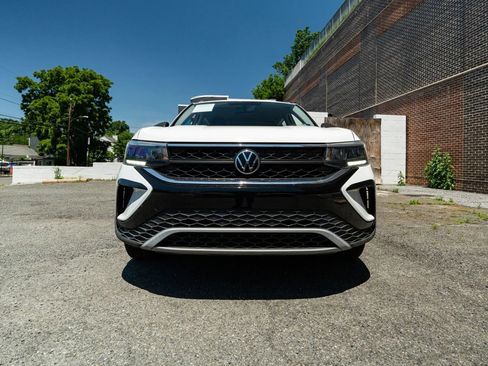 Used 2022 Volkswagen Taos S FWD image 9