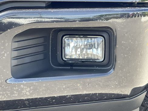 Used 2019 Ford F150 XL w/ Equipment Group 101A Mid AWD/4WD image 16