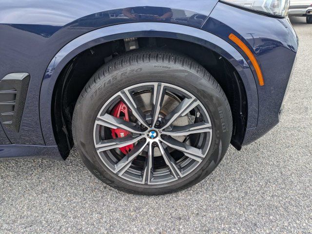 Used 2024 BMW X5 sDrive40i w/ M Sport Package RWD image 12