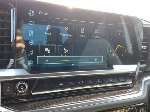 Used 2023 Chevrolet Silverado 1500 RST w/ Z71 Off-Road Package image 11