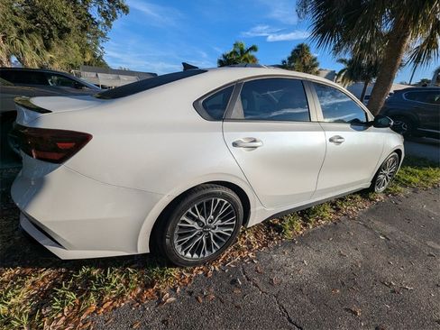 Used 2024 Kia Forte GT-Line w/ GT-Line Premium Package image 15