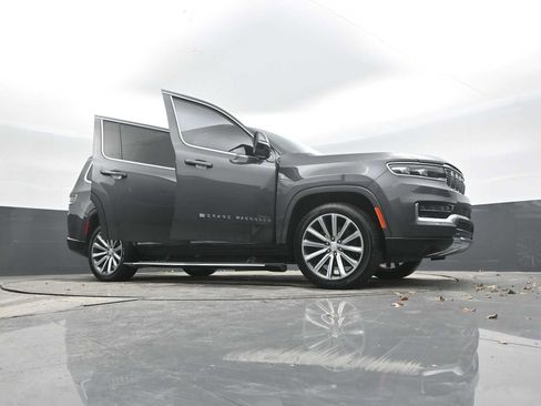 Used 2022 Jeep Grand Wagoneer Series II w/ Convenience Group III image 47