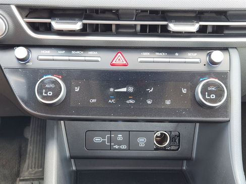 Used 2025 Hyundai Sonata SEL FWD image 25