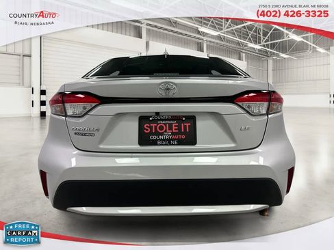 Used 2021 Toyota Corolla LE image 4