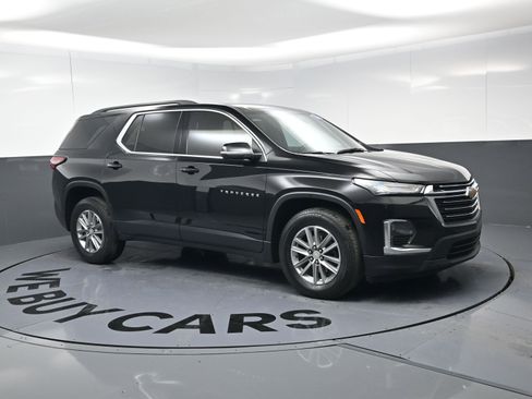 Certified 2023 Chevrolet Traverse LT image 2