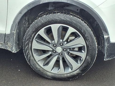 Used 2022 Buick Encore Preferred w/ Safety Package image 22