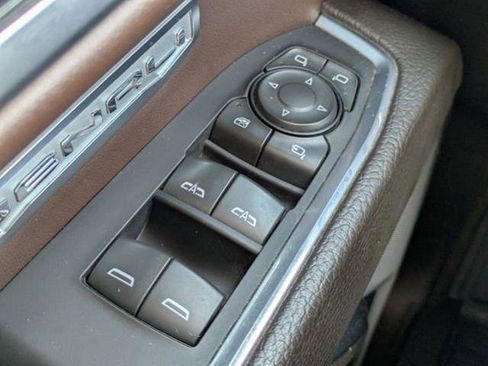 Used 2023 GMC Sierra 1500 Denali AWD/4WD image 26