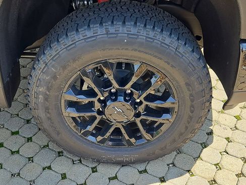 New 2026 Chevrolet Silverado 2500 LT w/ Trail Boss Package AWD/4WD image 4